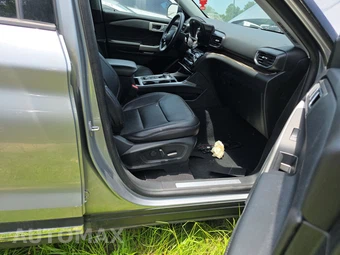 2024 Ford Explorer Limited - miniatura 8