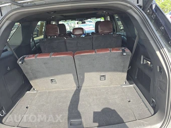 2024 Ford Explorer Platinum - miniatura 11