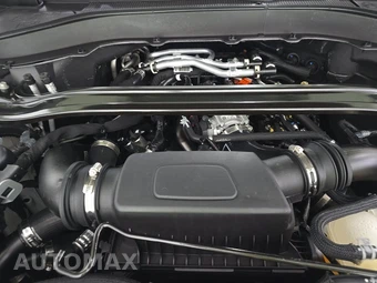 2024 Ford Explorer Platinum - miniatura 16