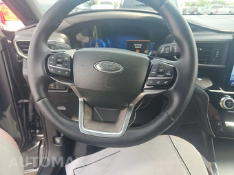 2024 Ford Explorer Platinum - miniatura 31