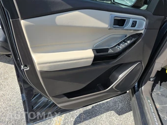 2024 Ford Explorer Platinum - miniatura 19