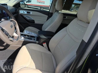2024 Ford Explorer Platinum - miniatura 5