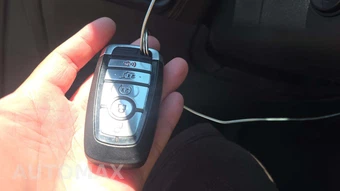 2024 Ford Explorer Platinum - miniatura 12