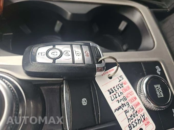 2024 Ford Explorer ST - miniatura 8