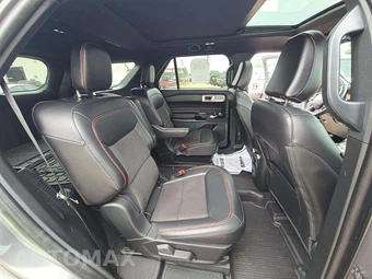 2024 Ford Explorer ST-Line - miniatura 14