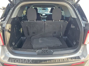 2024 Ford Explorer XLT - miniatura 16