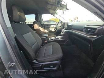 2024 Ford Explorer XLT - miniatura 8
