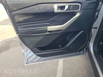 2024 Ford Explorer XLT - miniatura 9