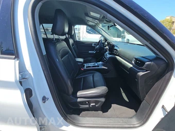 2024 Ford Explorer XLT - miniatura 8