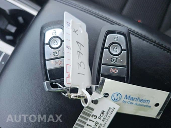 2024 Ford Explorer XLT - miniatura 5