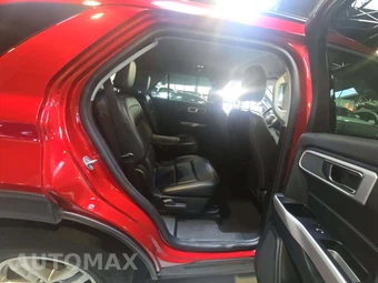 2024 Ford Explorer XLT - miniatura 17
