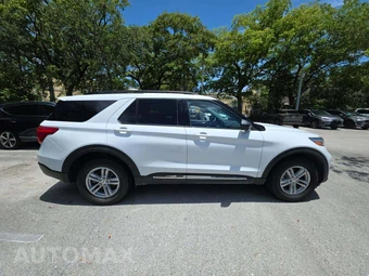 2024 Ford Explorer XLT - miniatura 4