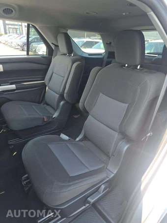 2024 Ford Explorer XLT - miniatura 13