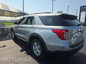 2024 Ford Explorer XLT - miniatura 2