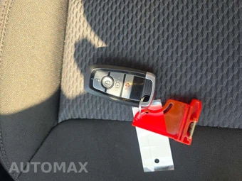 2024 Ford Explorer XLT - miniatura 8