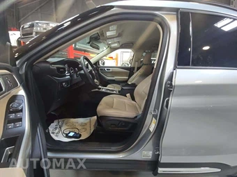 2024 Ford Explorer XLT - miniatura 6