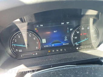 2024 Ford Explorer XLT - miniatura 8