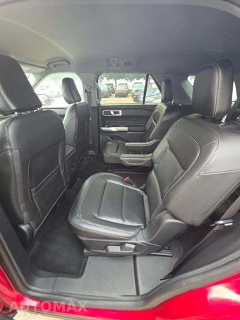 2024 Ford Explorer XLT - miniatura 13