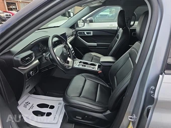 2024 Ford Explorer XLT - miniatura 7