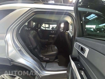 2024 Ford Explorer XLT - miniatura 17
