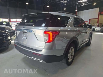2024 Ford Explorer XLT - miniatura 3