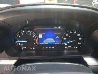 2024 Ford Explorer XLT - miniatura 9
