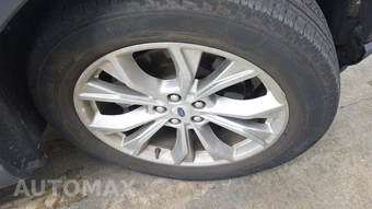 2024 Ford Explorer XLT - miniatura 23