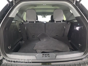 2024 Ford Explorer XLT - miniatura 17