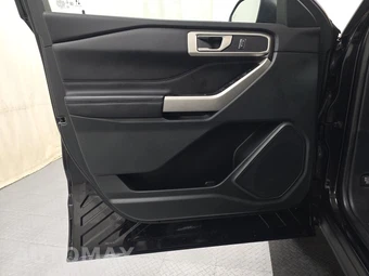 2024 Ford Explorer XLT - miniatura 9
