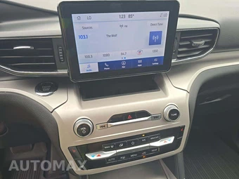 2024 Ford Explorer XLT - miniatura 10