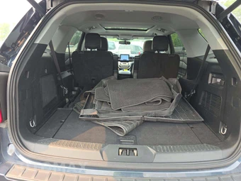 2024 Ford Explorer XLT - miniatura 12