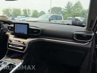2024 Ford Explorer XLT - miniatura 17