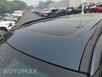 2024 Ford Explorer XLT - miniatura 9