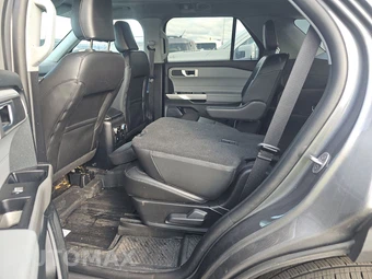 2024 Ford Explorer XLT - miniatura 9