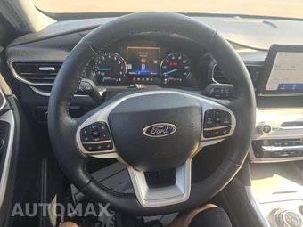 2024 Ford Explorer XLT - miniatura 10