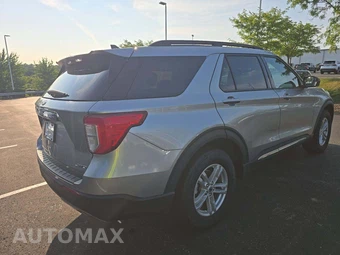 2024 Ford Explorer XLT - miniatura 3