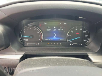 2024 Ford Explorer XLT - miniatura 9
