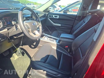 2024 Ford Explorer XLT - miniatura 5