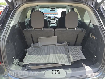 2024 Ford Explorer XLT - miniatura 17