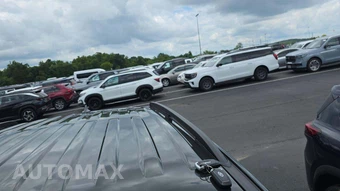 2024 Ford Explorer XLT - miniatura 20