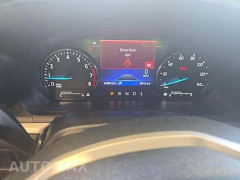 2024 Ford Explorer XLT - miniatura 9