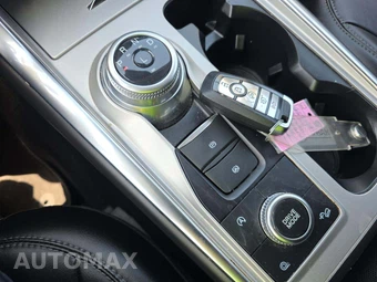 2024 Ford Explorer XLT - miniatura 5