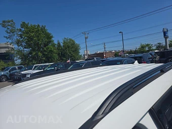 2024 Ford Explorer XLT - miniatura 12