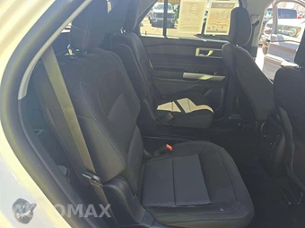 2024 Ford Explorer XLT - miniatura 17