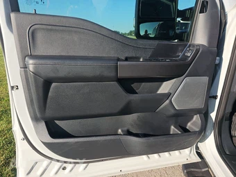 2024 Ford F-150 Hybrid Lariat Crew Cab Medium Bed - miniatura 9