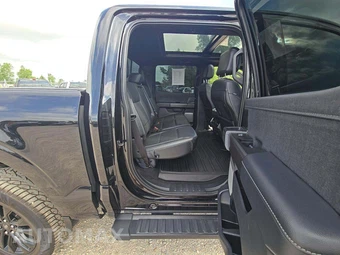 2024 Ford F-150 Hybrid Lariat Crew Cab Short Bed - miniatura 13