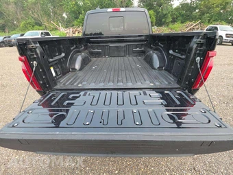 2024 Ford F-150 Hybrid Lariat Crew Cab Short Bed - miniatura 11