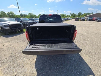 2024 Ford F-150 Hybrid Lariat Crew Cab Short Bed - miniatura 11