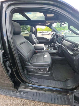2024 Ford F-150 Hybrid Lariat Crew Cab Short Bed - miniatura 18