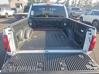2024 Ford F-150 Hybrid XLT Crew Cab Short Bed - miniatura 16